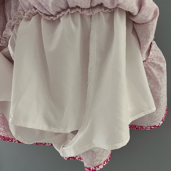 (3 for 15) NWOT skirt with built in shorts / size m - Picture 3 of 3